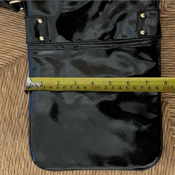 Anna Sui XTarget Crossbody Bag Patent Finish Black & Gold Hardware Adjustable - Picture 13 of 15